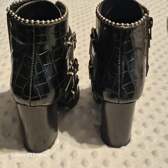 Studded, block heel boots - Picture 2 of 9